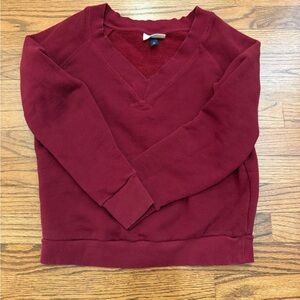 5 for $25! Burgundy v-neck sweatshirt